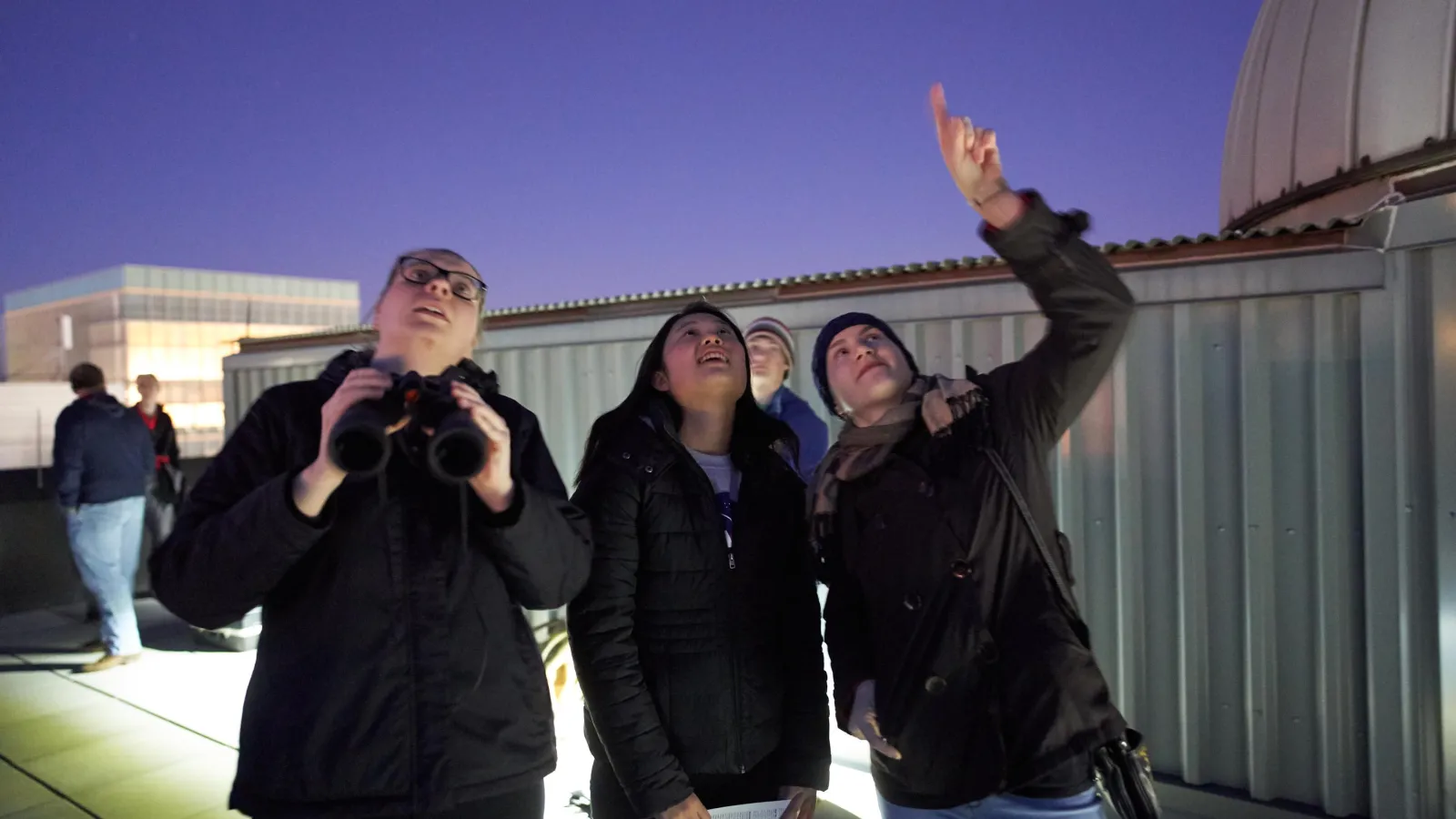Students at a Star Party on the roof of Smith Lab